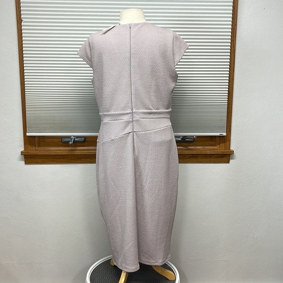 ASOS NWT Lilac Textured V-Neck Faux Wrap Midi Dress Size 14 - Picture 4 of 8